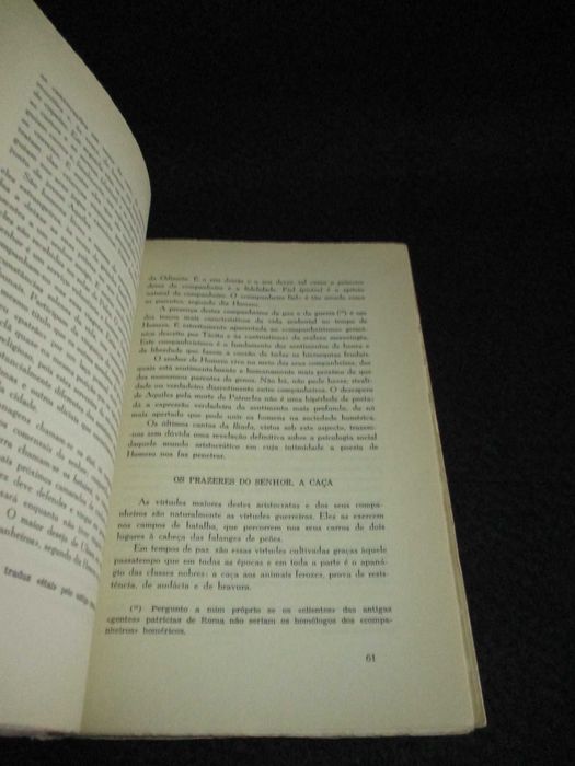 Livro A Vida Quotidiana no Tempo de Homero Émile Milreaux