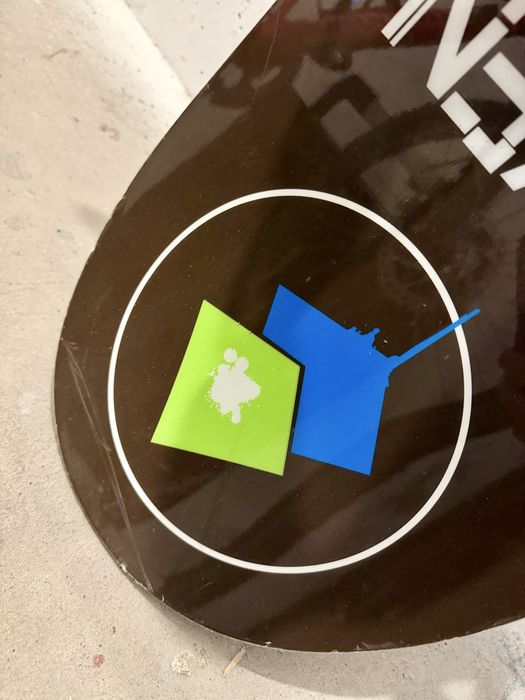 Deska snowboardowa raven TTT brown