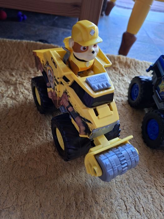 Carros Patrulha Pata com bonecos