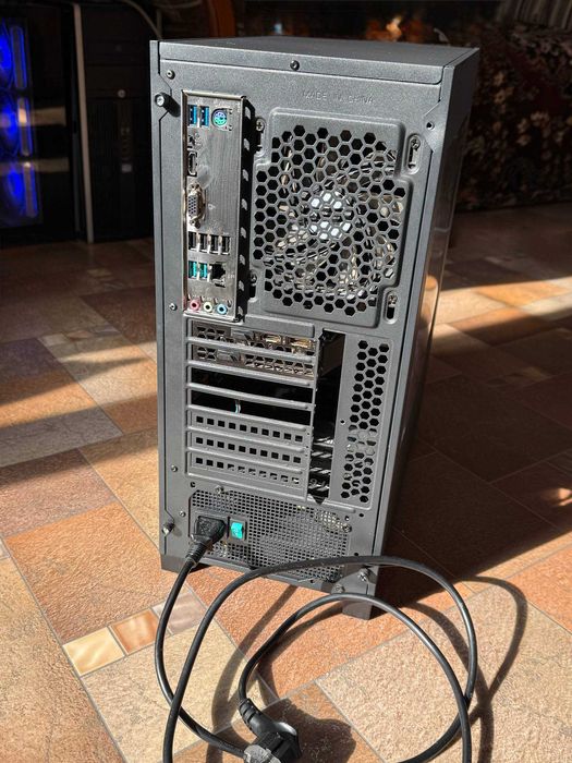 Мощный игровой ПК Ryzen 7 7800X3D / 32GB DDR5 / 1TB NVMe