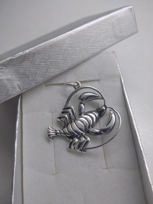 Srebrny wisiorek Rak srebro 925   287