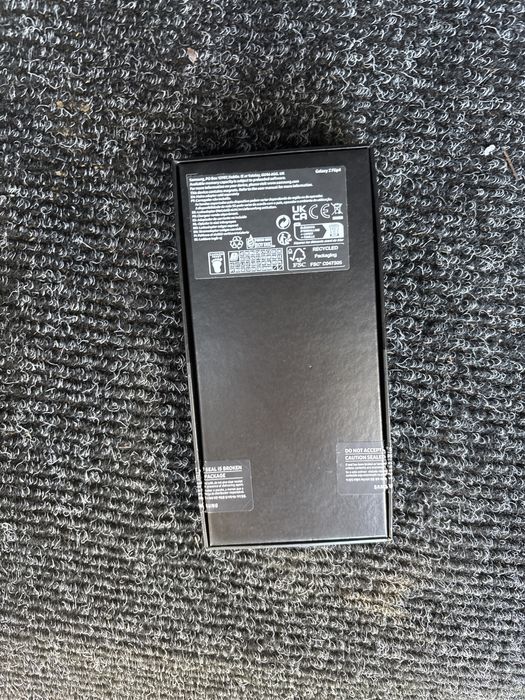 Galaxy Z Flip4 ainda com garantia