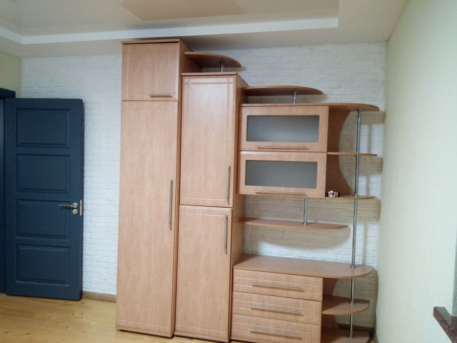 Продам  Стінку Або обміняю На шафу Купе!!!