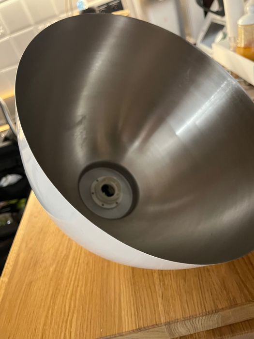 Lampa wisząca biala