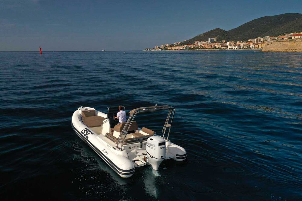 Nowa łódź RIB: BSC 65 - dł.:6,85m/12os. - od boatcenter.pl