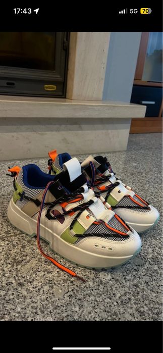 Sapatilhas em bom estado