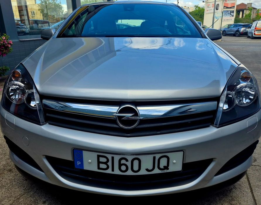 Opel Astra GTC 1.9 CDTI DPF Sport