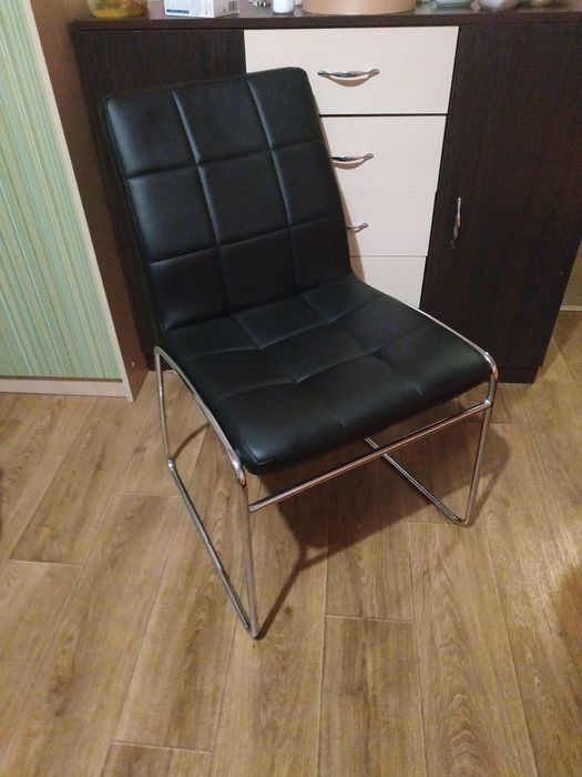 Стул на кухню в офис