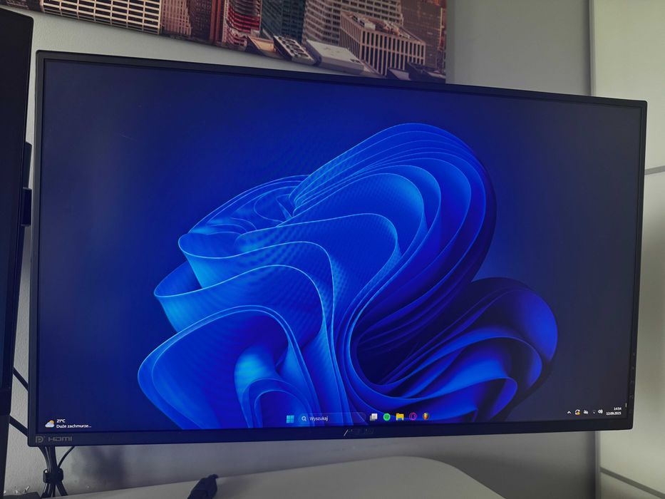 2x MONITOR 27" | Komputer i5 12600K + RTX 3060 | 32GB RAM | 1TB SSD