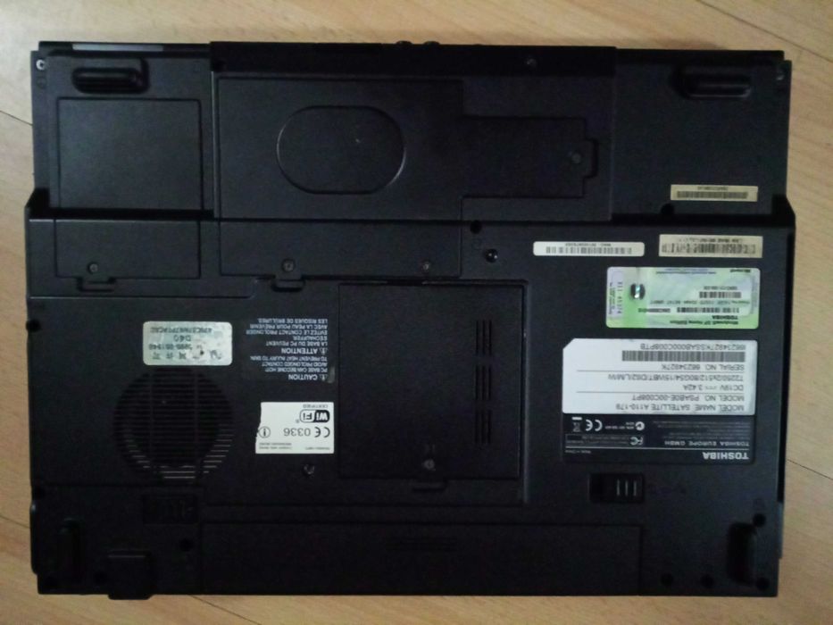 Toshiba Satellite A110-179 com carregador