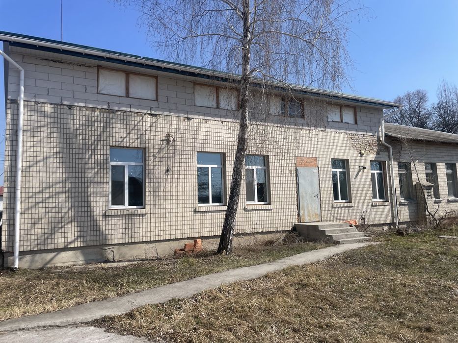 Продається комеційне приміщення в с. Циблі