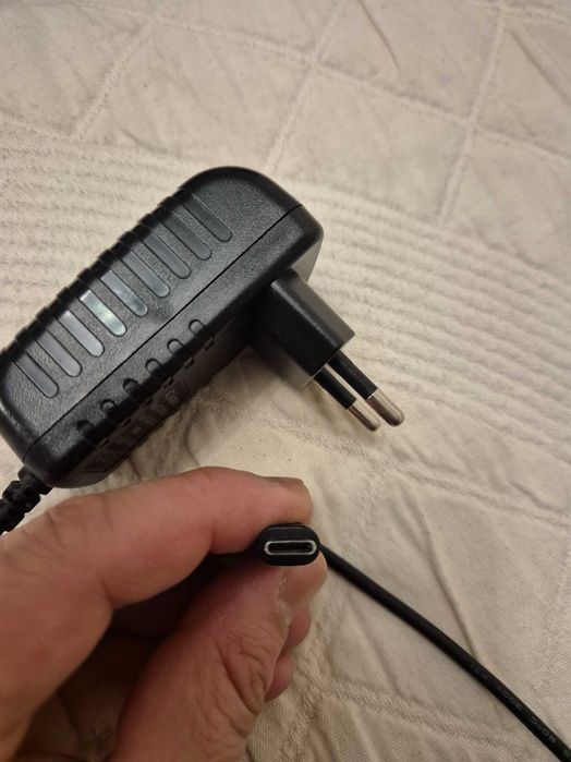 Carregador USB-C 15 watts telemovel ou Raspberry Pi 4 com botão on/off