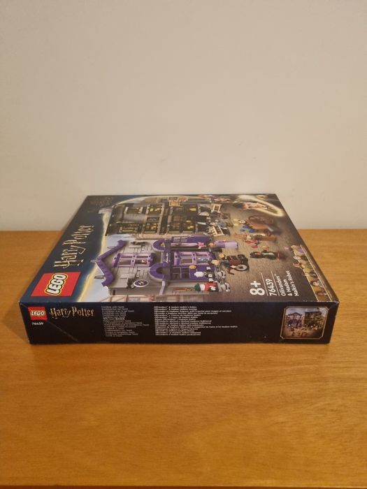 Lego Harry Potter 76439 - Ollivanders e Capas da Madam Malkin