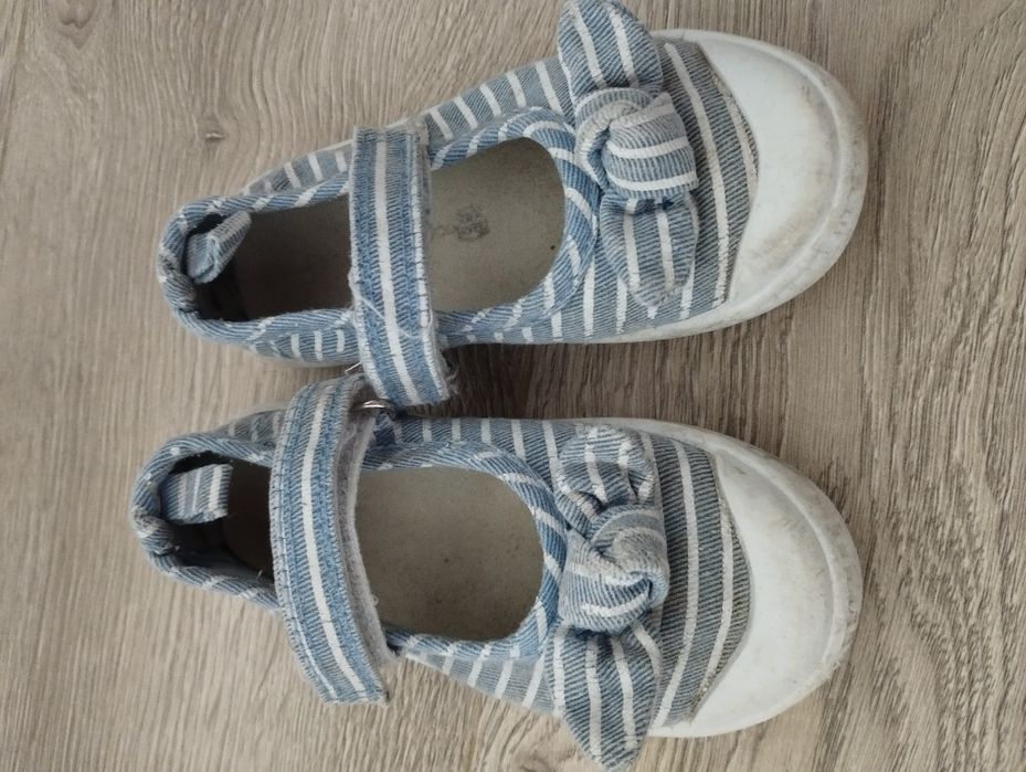 Кеди зара мокасини Zara кросівки Zara 23 босоніжки