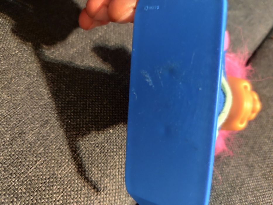 Troll Snowboardziista, z  lat 90-tych w stroju snowboardzisty