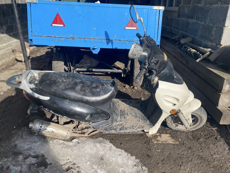 Продаєтьсся під ремонт