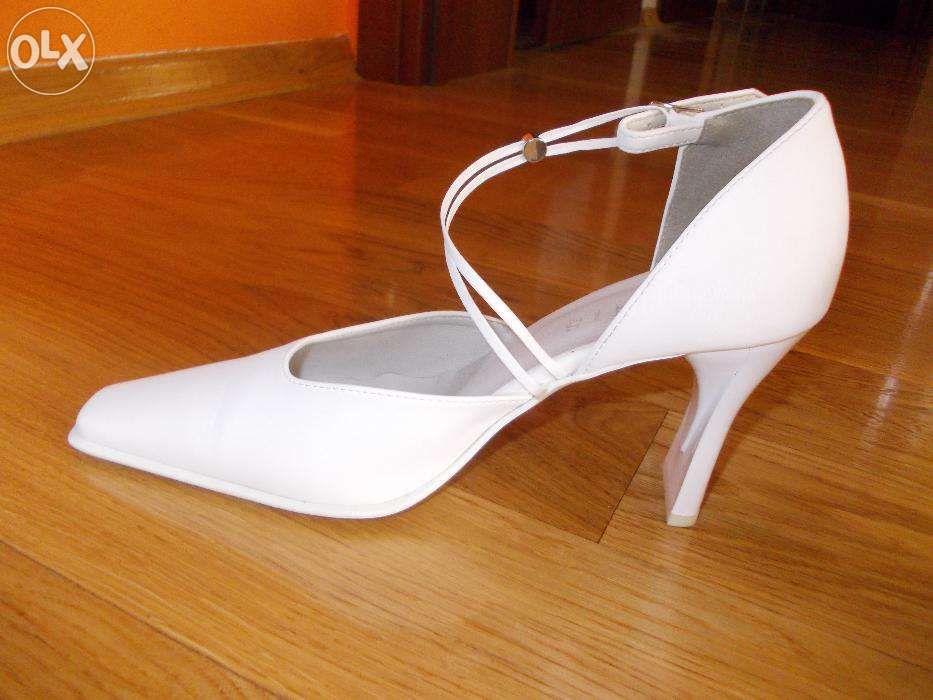 Buty białe Nowe-Okazja