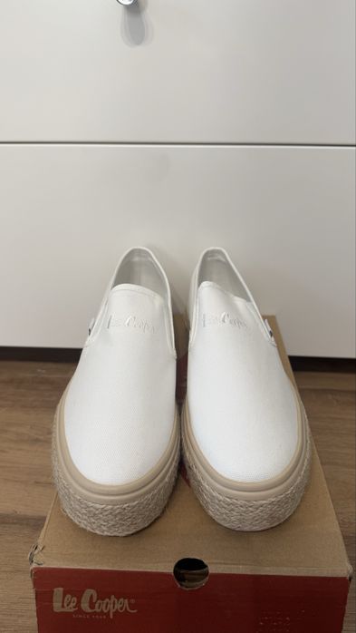 Espadryle damskie Lee Cooper - białe - wsuwane - roz. 40-26,5 cm