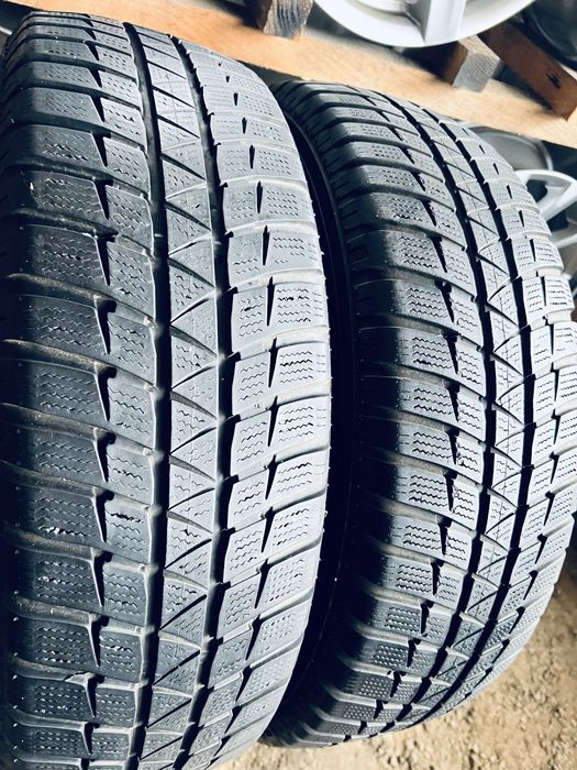 Шини Резина Зимові 215 70 16 Falken HS449  2шт