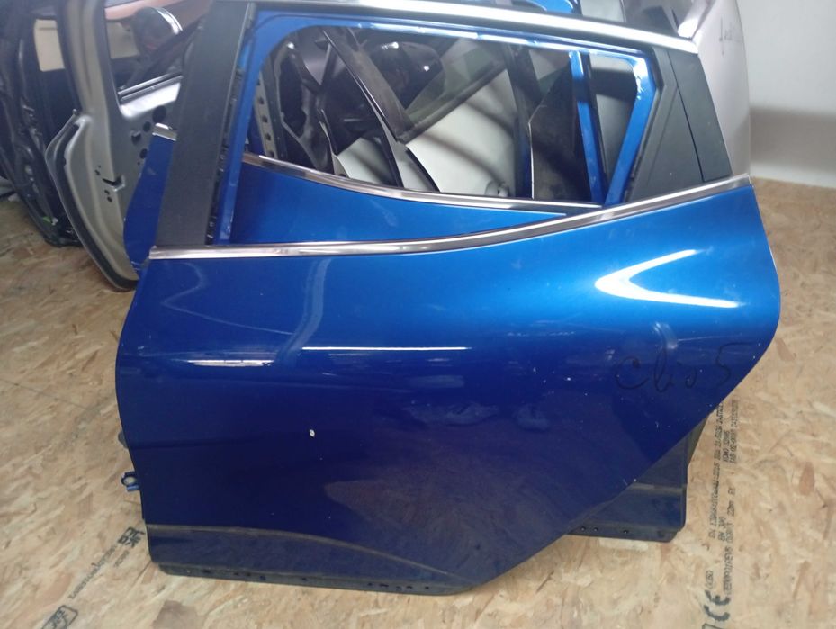 porta tras esq renault clio 5