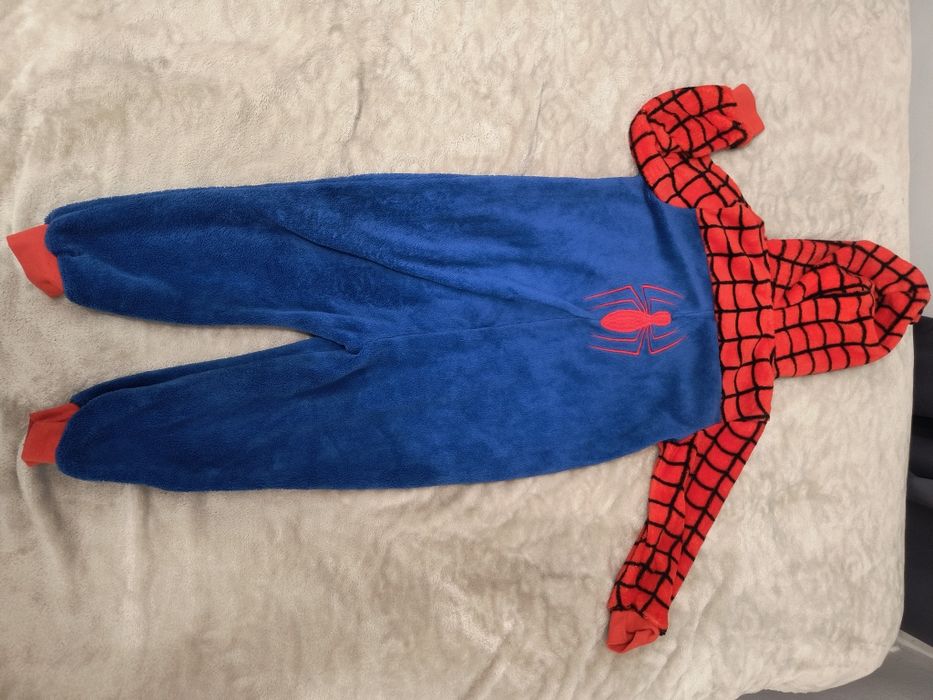 Strój Spiderman 110/116
