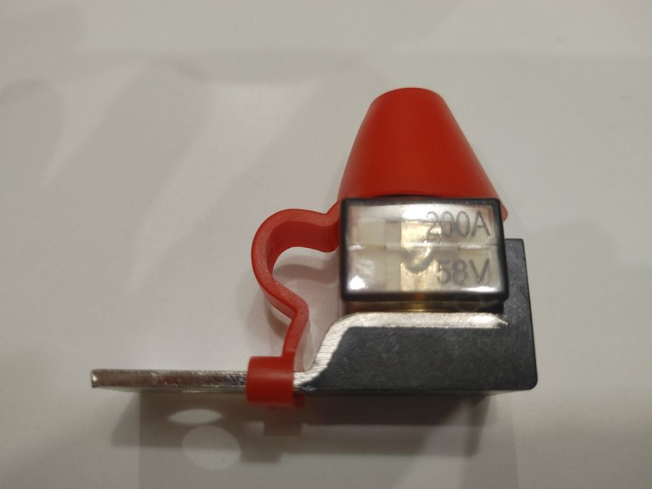 Предохранитель 200а