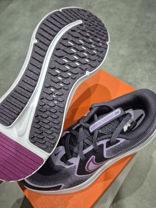 Buty damskie do biegania Nike comics Runner 37,5