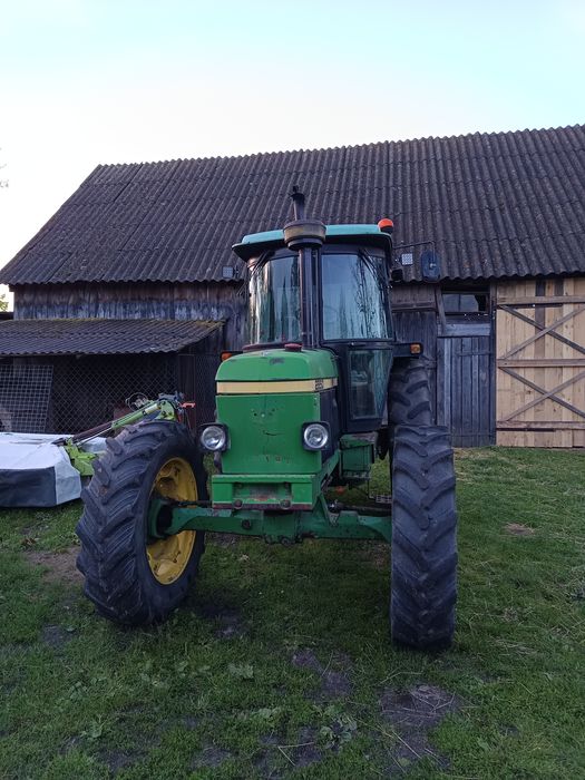 John Deere     2850