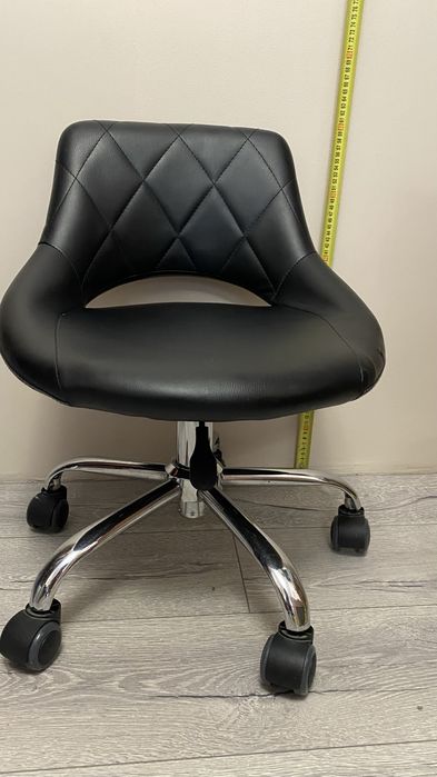 Стільчик для манікюру/педикюру