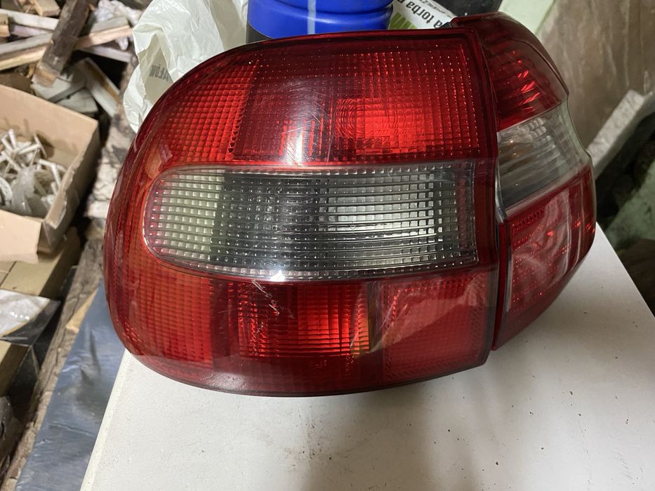 Lampy tył Volvo v40