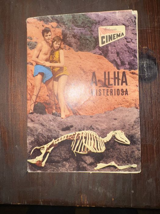 CINEMA A ILHA TISTERIOSA
