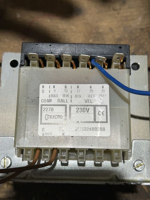 Transformator zwoje miedź 230/ 9.13.17.25.29 V