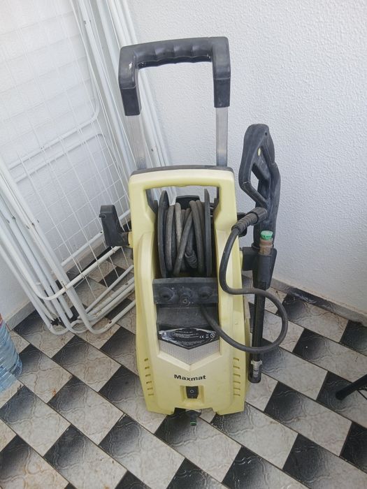 Lavadora de Alta Pressão Maxmat 2100W com Carretel de Mangueira - Bom Estado