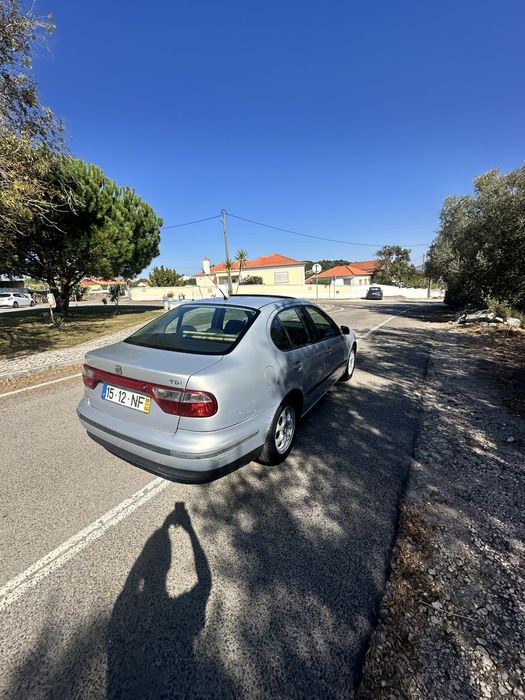 Seat Toledo 1.9 tdi 110 CV — photo 3