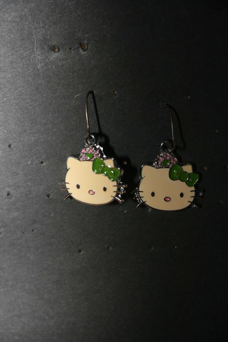 Brincos Compridos Hello Kitty64730220693507120