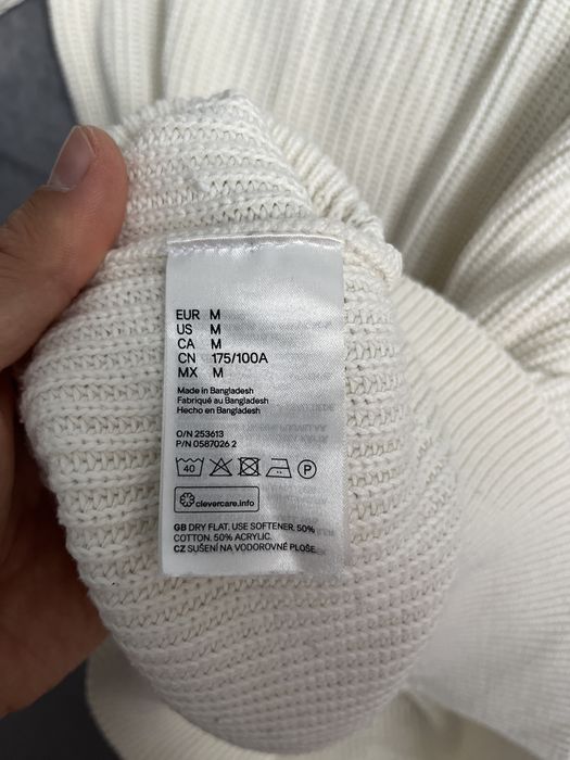 Білий светр, H&M.
