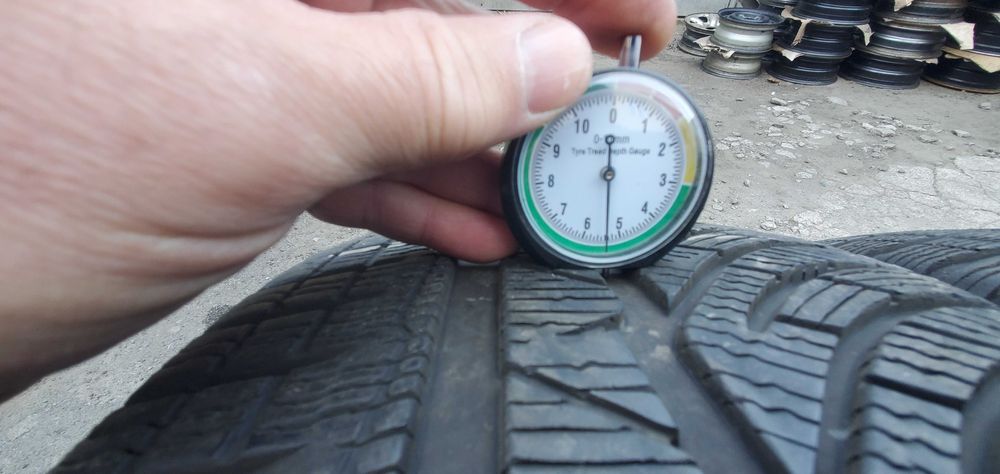 Зимові шини 225 55 R17 Michelin PilotAlpin-4 RunFlat 2018рік Італія