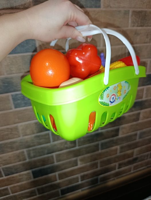 Іграшка овочі з кошиком