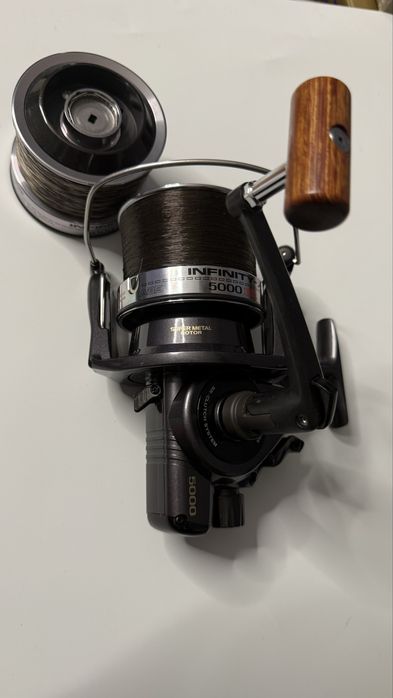 Daiwa infinity -x 5000 BR