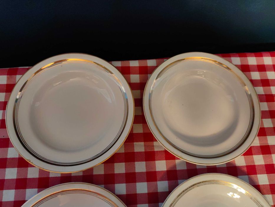 Talerze chodziez; głebokie, duże i mały.