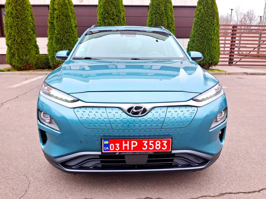 Hyundai Kona Electric. 64 kw.