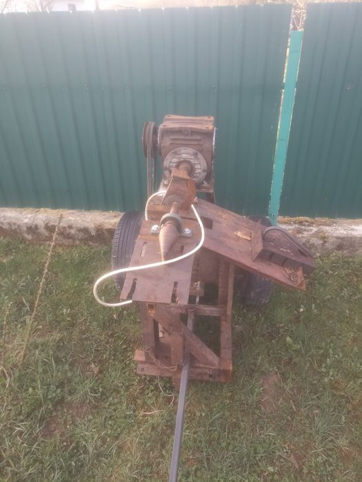 Продам  дровокол