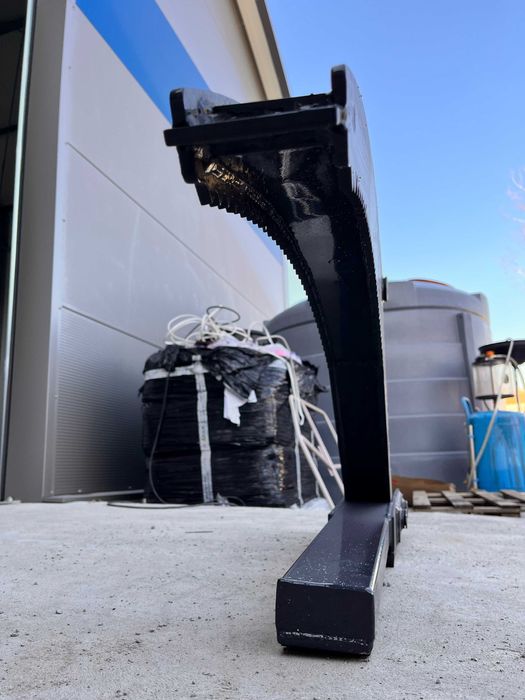 Chwytak do kłód bel drzewa na ramkę paleciaka   NOWY