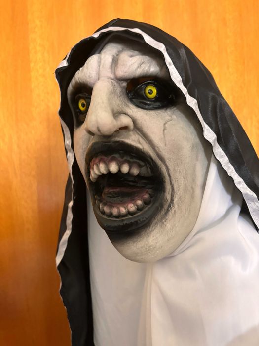 Máscara Freira Halloween nova