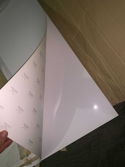 Листи самоклеючі для фліпчарта, на стіну, під маркер 70х100см Ritrama