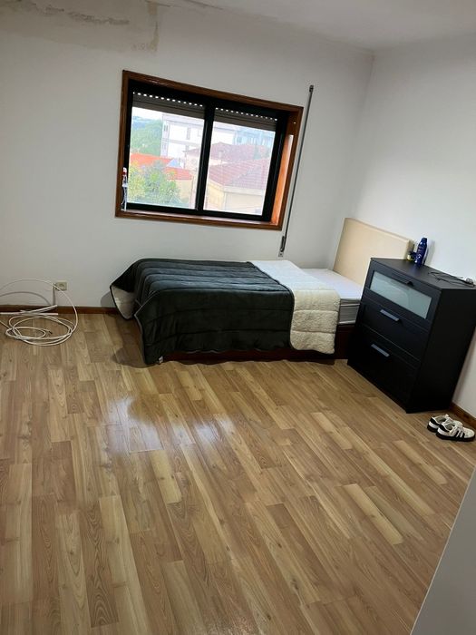 Quarto para arrendar