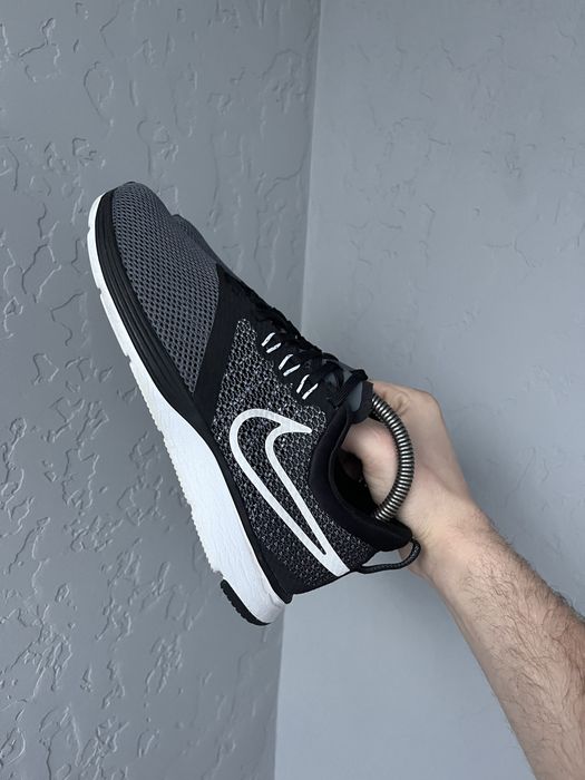 Nike zoom pegasus strike кросівки бігові