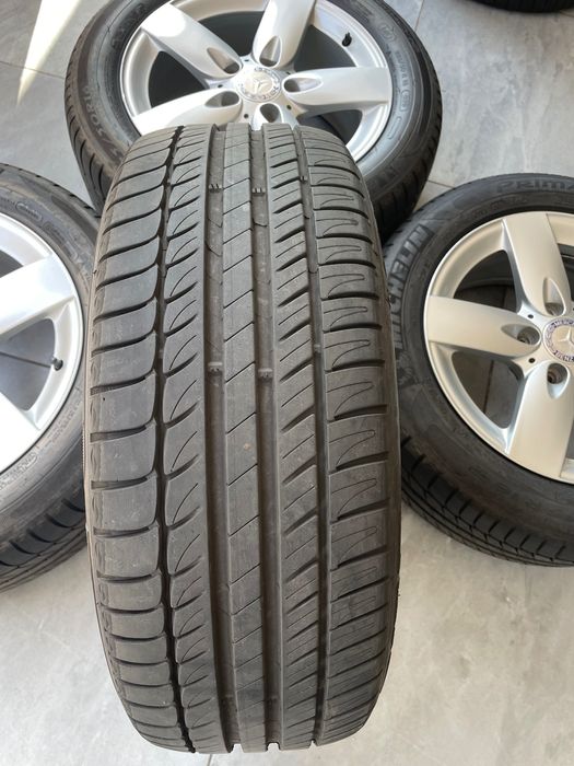 Jantes Mercedes com pneus novos