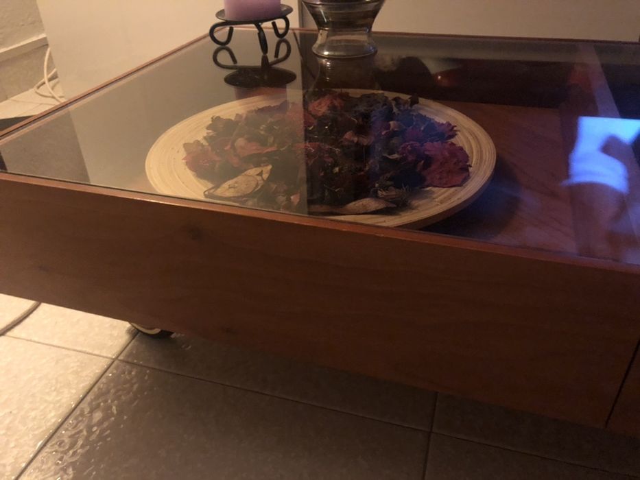 Mesa em madeira em optimo estado