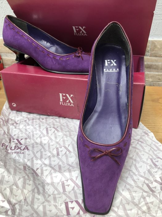 Sapatos Fluxa 37